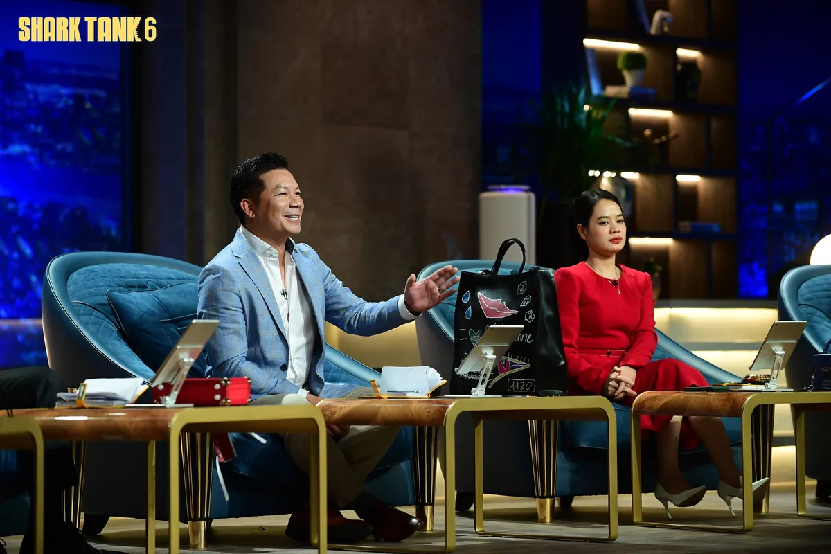 Shark Tank - Tập 4: Cặp du học sinh cấp 3 gọi vốn thành công với túi xách - Ảnh 8.