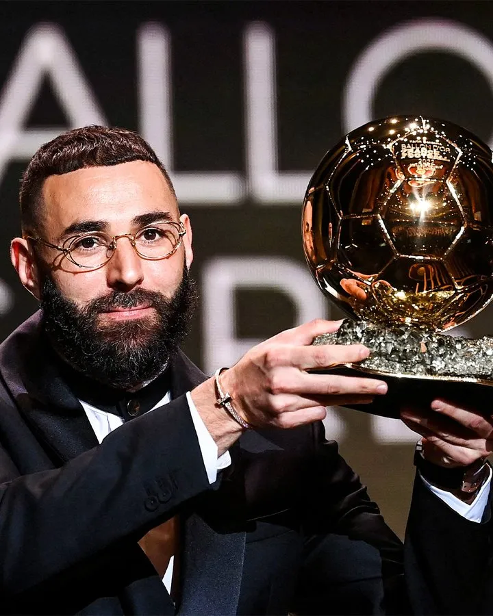 Messi: &ldquo;Benzema xứng đ&aacute;ng với danh hiệu Quả b&oacute;ng v&agrave;ng&rdquo; - Ảnh 1.