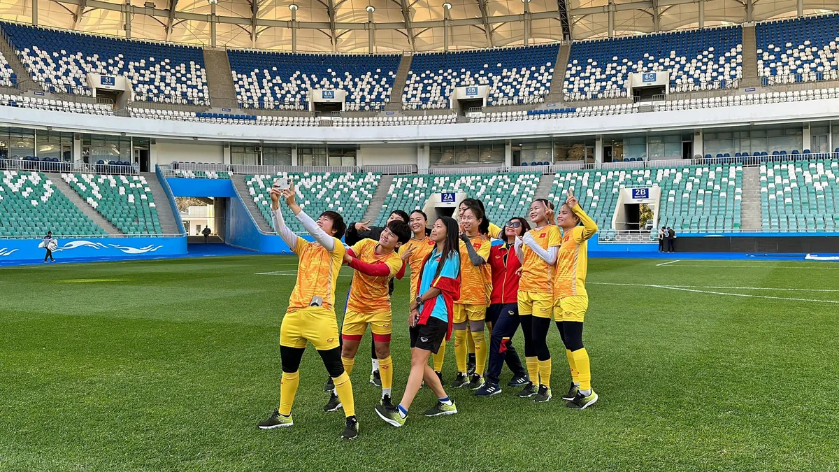 HLV Mai Đức Chung: ‘ĐT nữ Việt Nam sẽ chắt chiu từng cơ hội ở vòng loại Olympic 2024’ - Ảnh 3. HLV Mai Đức Chung: ‘ĐT nữ Việt Nam sẽ chắt chiu từng cơ hội ở vòng loại Olympic 2024’ - Ảnh 3.