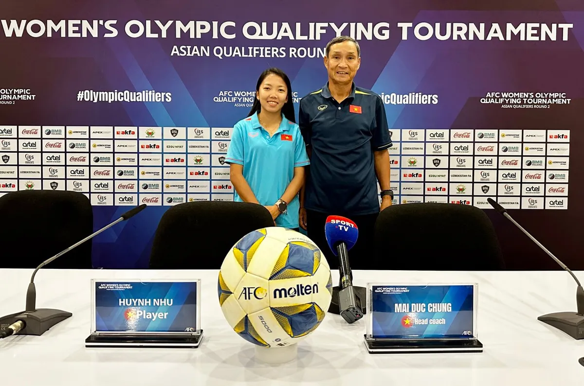 HLV Mai Đức Chung: ‘ĐT nữ Việt Nam sẽ chắt chiu từng cơ hội ở vòng loại Olympic 2024’ - Ảnh 2. HLV Mai Đức Chung: ‘ĐT nữ Việt Nam sẽ chắt chiu từng cơ hội ở vòng loại Olympic 2024’ - Ảnh 2.
