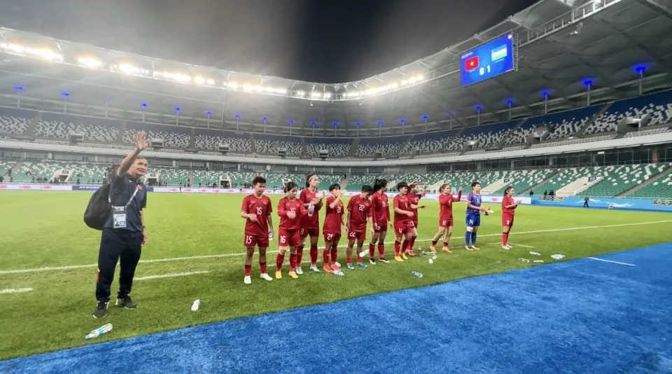 HLV Mai Đức Chung: “ĐT nữ Việt Nam xứng đáng có kết quả hoà” - Ảnh 2. HLV Mai Đức Chung: “ĐT nữ Việt Nam xứng đáng có kết quả hoà” - Ảnh 2.