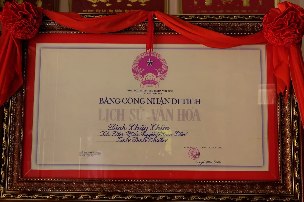 Bình Thuận: Lễ hội Dinh Thầy Thím thu hút đông đảo khách hành hương - Ảnh 2.