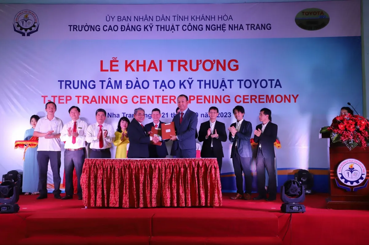 Toyota và hành trình 20 năm đồng hành cùng sinh viên chuyên ngành kỹ thuật ô tô  - Ảnh 1.