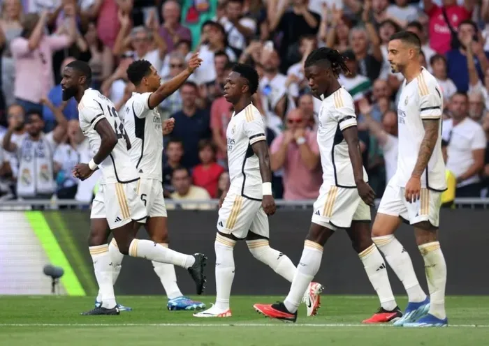 Jude Bellingham tỏa sáng, Real Madrid đại thắng Osasuna - Ảnh 2. Jude Bellingham tỏa sáng, Real Madrid đại thắng Osasuna - Ảnh 2.