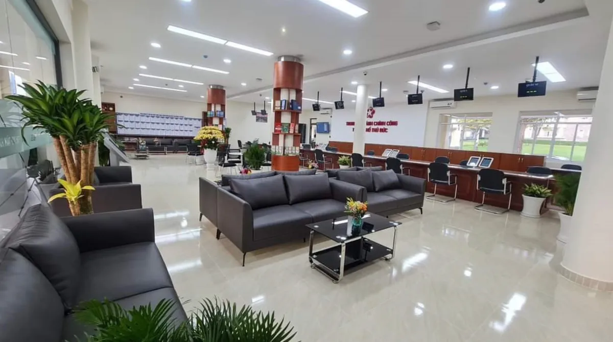 Ra mắt Trung tâm Hành chính công đầu tiên của TP Hồ Chí Minh - Ảnh 2.