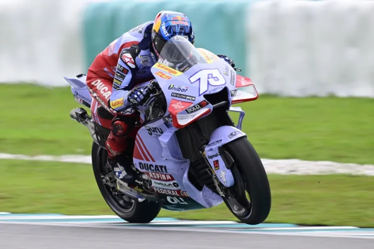 Alex Marquez chiến thắng cuộc đua nước rút tại Malaysia GP - Ảnh 1. Alex Marquez chiến thắng cuộc đua nước rút tại Malaysia GP - Ảnh 1.
