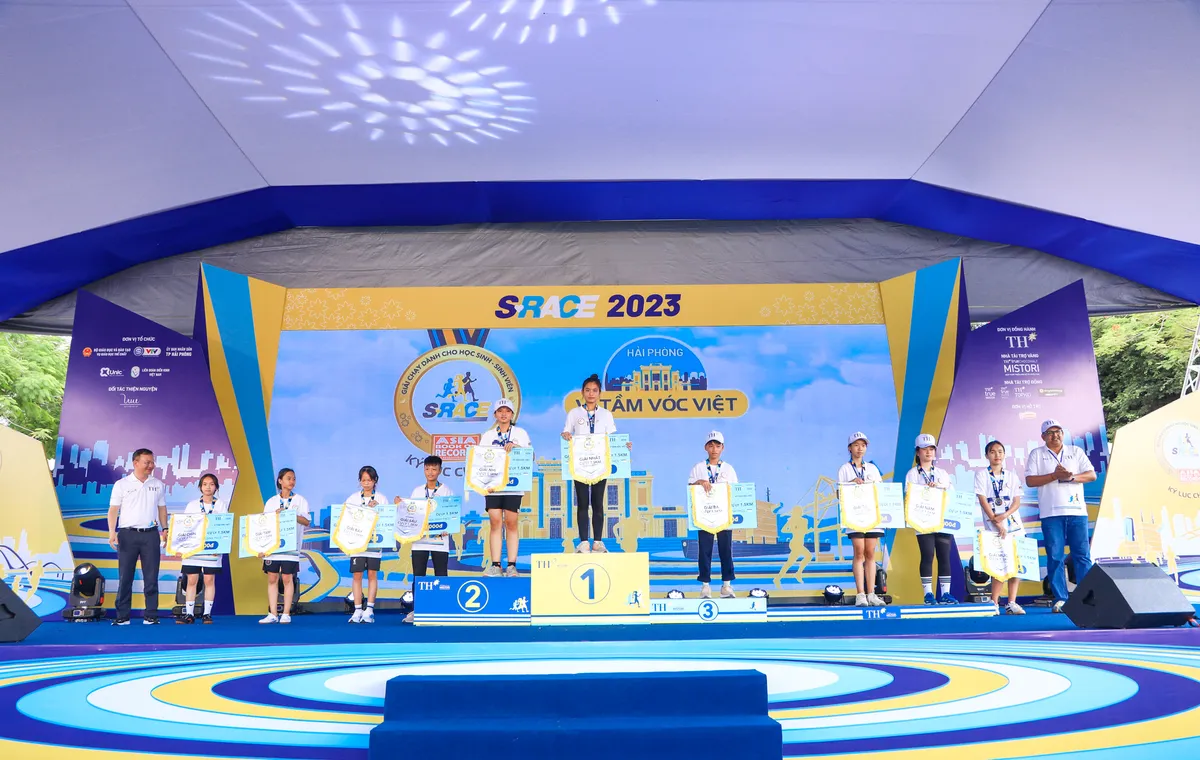 4.500 học sinh, sinh viên Hải Phòng tham gia S-Race 2023 - Ảnh 3. 4.500 học sinh, sinh viên Hải Phòng tham gia S-Race 2023 - Ảnh 3.