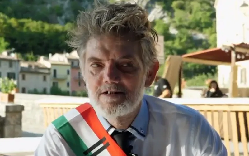 T&ocirc;n vinh những người c&oacute; vẻ ngo&agrave;i kh&ocirc;ng đẹp - Ảnh 1.