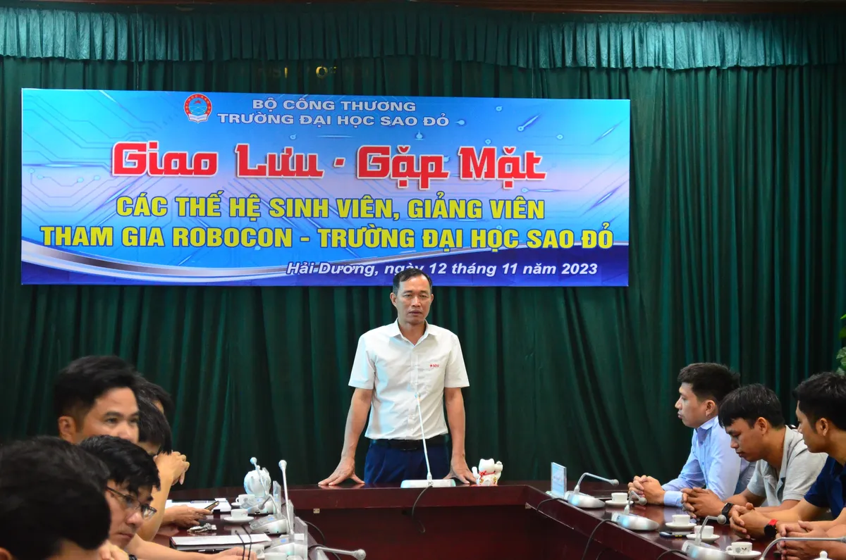 Truyền lửa đam m&ecirc; Robocon tại Trường Đại học Sao Đỏ - Ảnh 2.