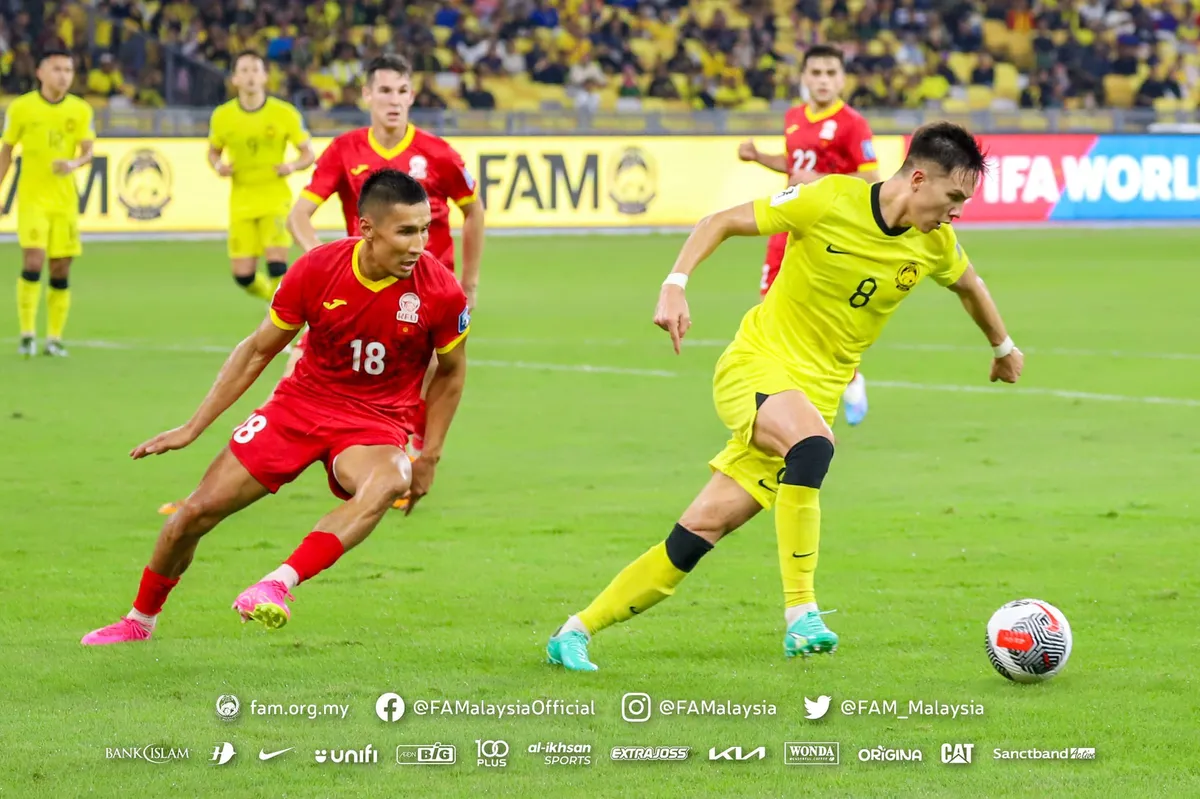 ĐT Malaysia lội ngược dòng ngoạn mục trước ĐT Kyrgyzstan ở trận ra quân vòng loại World Cup - Ảnh 1. ĐT Malaysia lội ngược dòng ngoạn mục trước ĐT Kyrgyzstan ở trận ra quân vòng loại World Cup - Ảnh 1.
