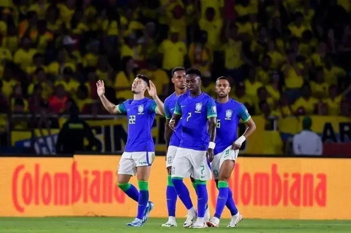 Brazil thua ngược Colombia ở vòng loại World Cup - Ảnh 1. Brazil thua ngược Colombia ở vòng loại World Cup - Ảnh 1.