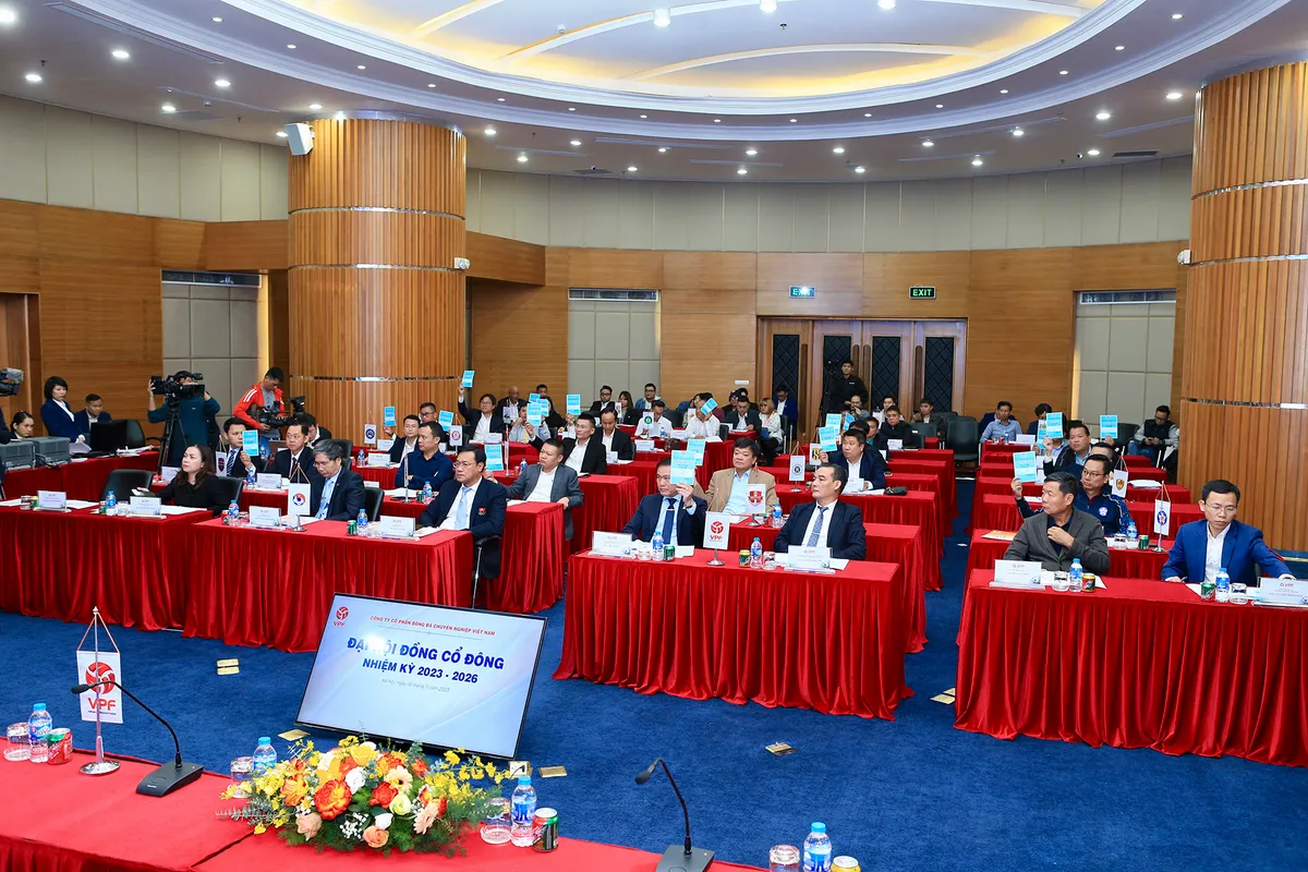 VPF tập trung tăng doanh thu, nâng cao hình ảnh V.League giai đoạn 2023-2026 - Ảnh 3. VPF tập trung tăng doanh thu, nâng cao hình ảnh V.League giai đoạn 2023-2026 - Ảnh 3.