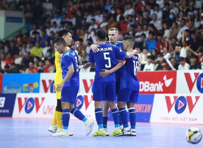 Thắng dễ Cao Bằng, Thái Sơn Nam vô địch giải Futsal HDBank Cúp Quốc gia 2023 - Ảnh 2. Thắng dễ Cao Bằng, Thái Sơn Nam vô địch giải Futsal HDBank Cúp Quốc gia 2023 - Ảnh 2.