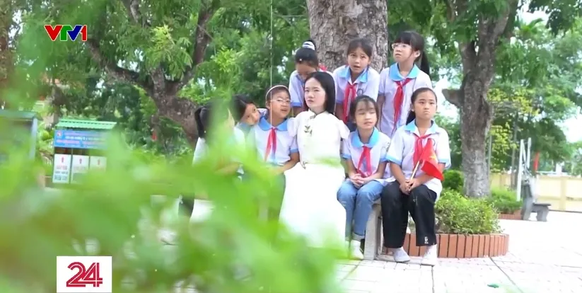 Gặp gỡ cô giáo chim cánh cụt Lê Thị Thắm - Ảnh 2.