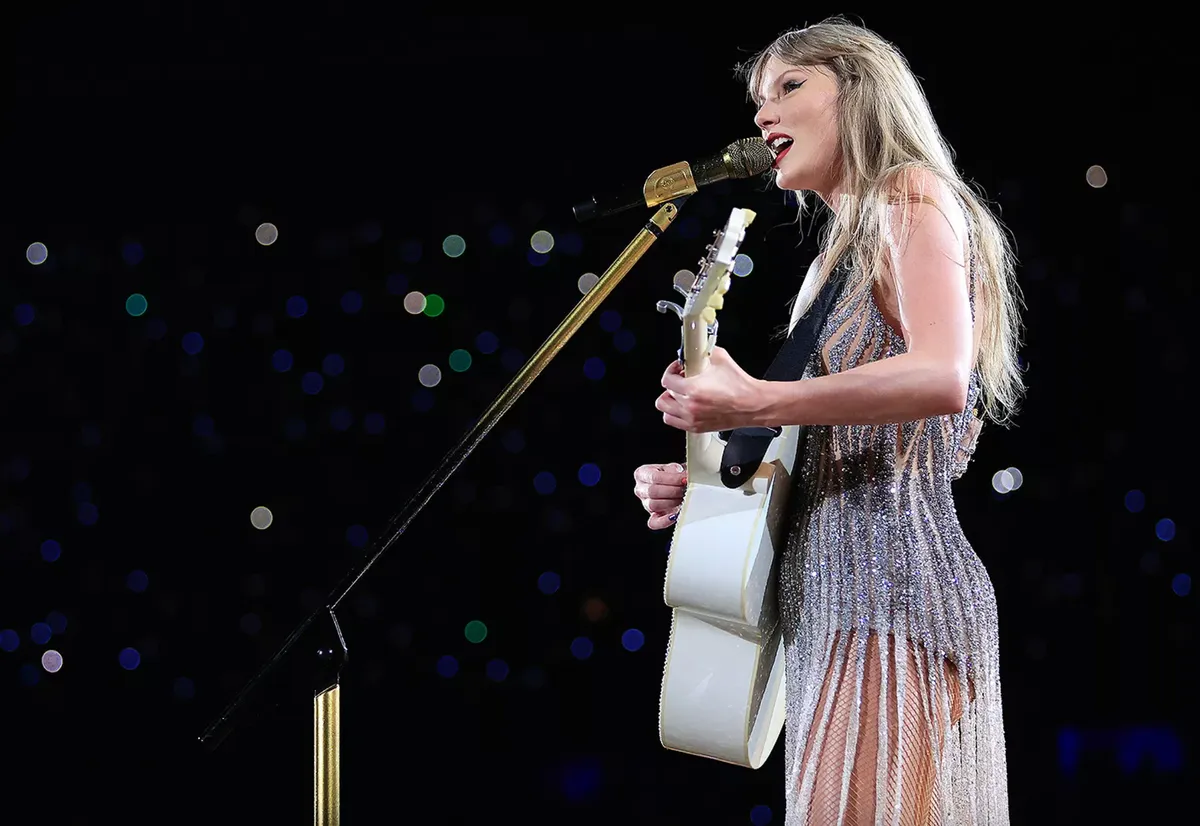 Taylor Swift được Forbes gọi tên là người phụ nữ quyền lực thứ 5 thế giới - Ảnh 1.