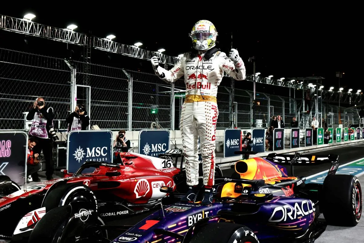 Đua xe F1 | Max Verstappen giành chiến thắng tại GP Las Vegas - Ảnh 2. Đua xe F1 | Max Verstappen giành chiến thắng tại GP Las Vegas - Ảnh 2.