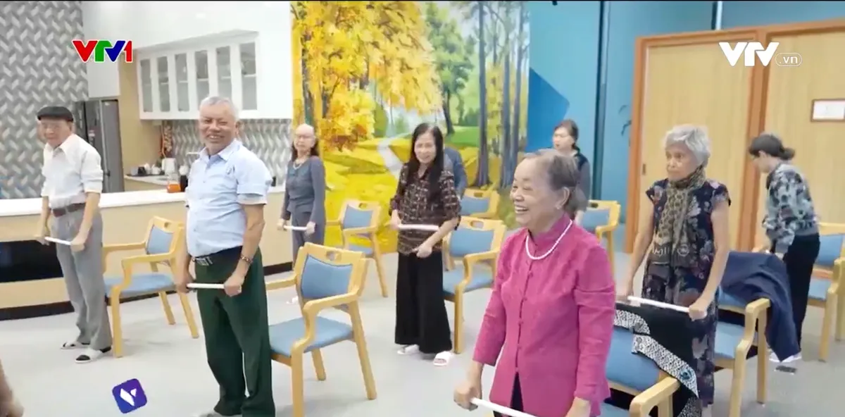 Người cao tuổi lựa chọn các dịch vụ chăm sóc sức khỏe thế nào? - Ảnh 4. Người cao tuổi lựa chọn các dịch vụ chăm sóc sức khỏe thế nào? - Ảnh 4.