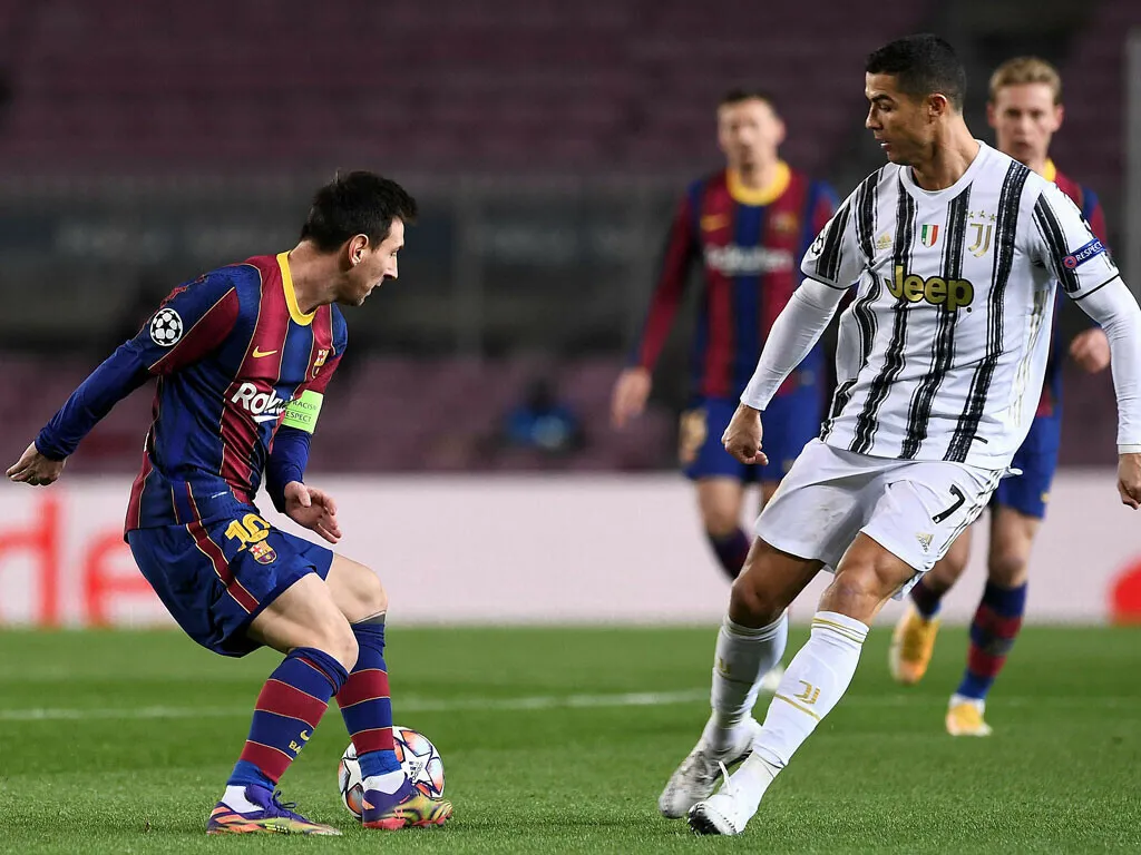 Messi, Ronaldo v&agrave; vũ điệu cuối c&ugrave;ng - Ảnh 1.