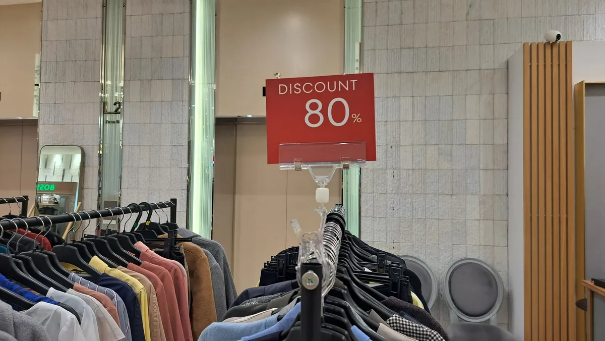 TP Hồ Chí Minh: Người tiêu dùng vẫn háo hức chờ đón Black Friday - Ảnh 2.