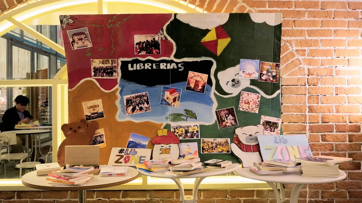 Triển l&atilde;m s&aacute;ch Lenofiato: Học sinh Thủ đ&ocirc; lan toả th&ocirc;ng điệp s&acirc;u sắc về S&aacute;ch - Ảnh 2.