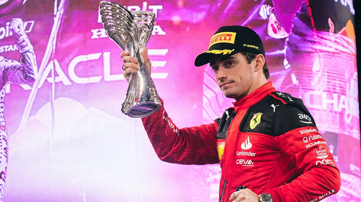 Đua xe F1 | Max Verstappen về nhất tại GP Abu Dhabi - Ảnh 2. Đua xe F1 | Max Verstappen về nhất tại GP Abu Dhabi - Ảnh 2.