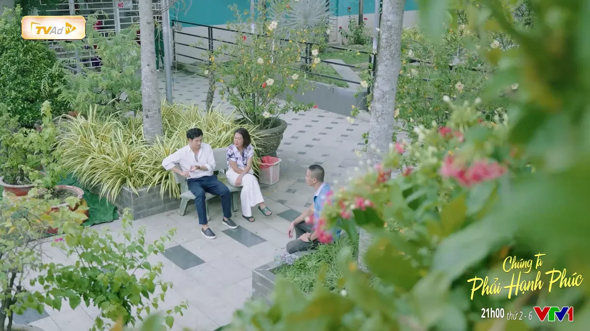 Ch&uacute;ng ta phải hạnh ph&uacute;c - Tập 13: Con trai Nhật - Nguyệt nợ t&iacute;n dụng đen - Ảnh 1.