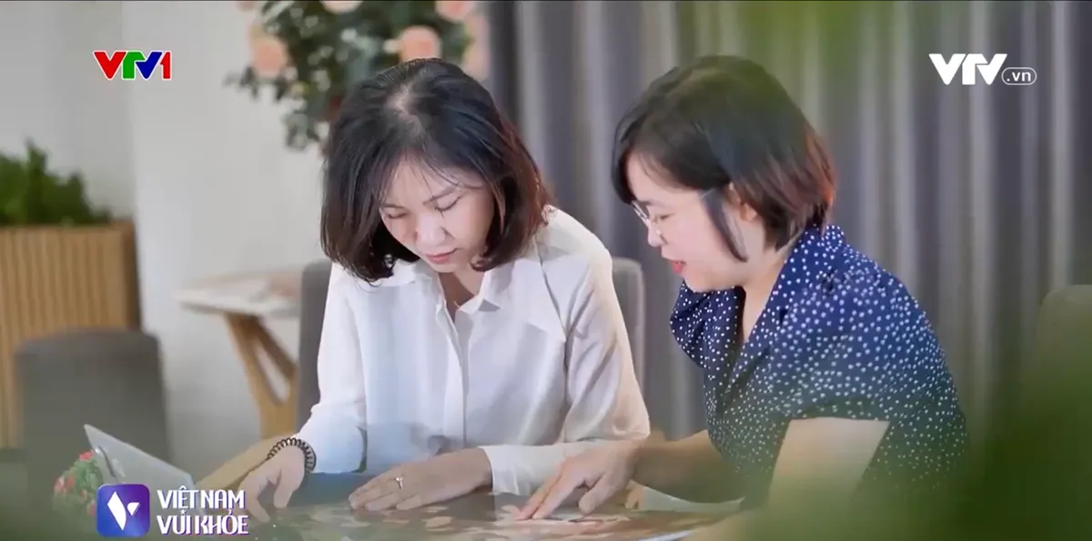 Lưu giữ ký ức cho người cao tuổi bằng những cuốn hồi ký - Ảnh 1.