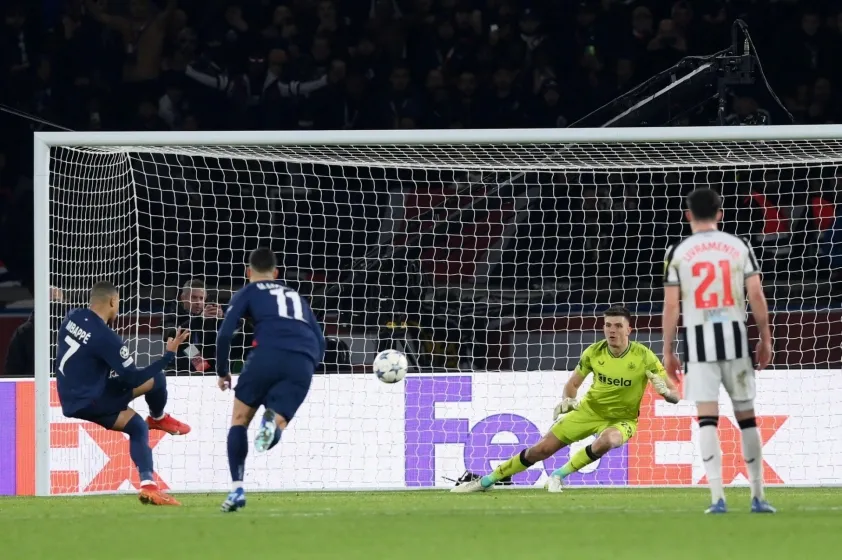 Kết quả UEFA Champions League ngày 29/11: PSG thoát thua phút 98, Man City ngược dòng ngoạn mục - Ảnh 4. Kết quả UEFA Champions League ngày 29/11: PSG thoát thua phút 98, Man City ngược dòng ngoạn mục - Ảnh 4.