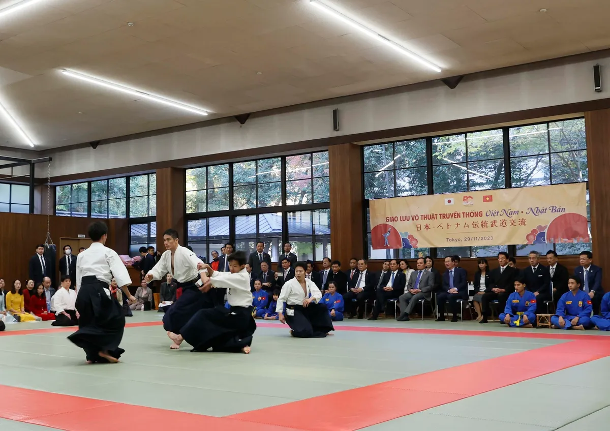 Chủ tịch nước Võ Văn Thưởng dự chương trình giao lưu võ thuật Vovinam Việt Nam và võ đạo Nhật Bản - Ảnh 2.