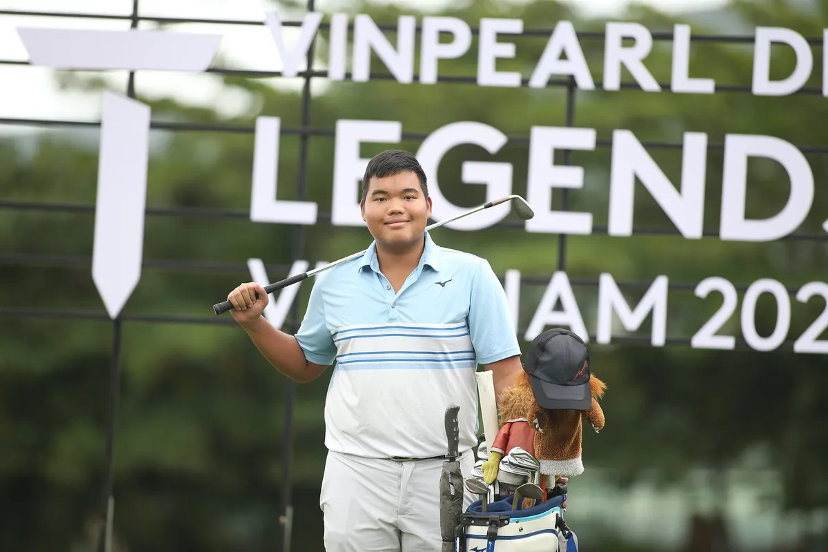 Tài năng 16 tuổi háo hức đọ sức với các huyền thoại golf thế giới - Ảnh 3. Tài năng 16 tuổi háo hức đọ sức với các huyền thoại golf thế giới - Ảnh 3.