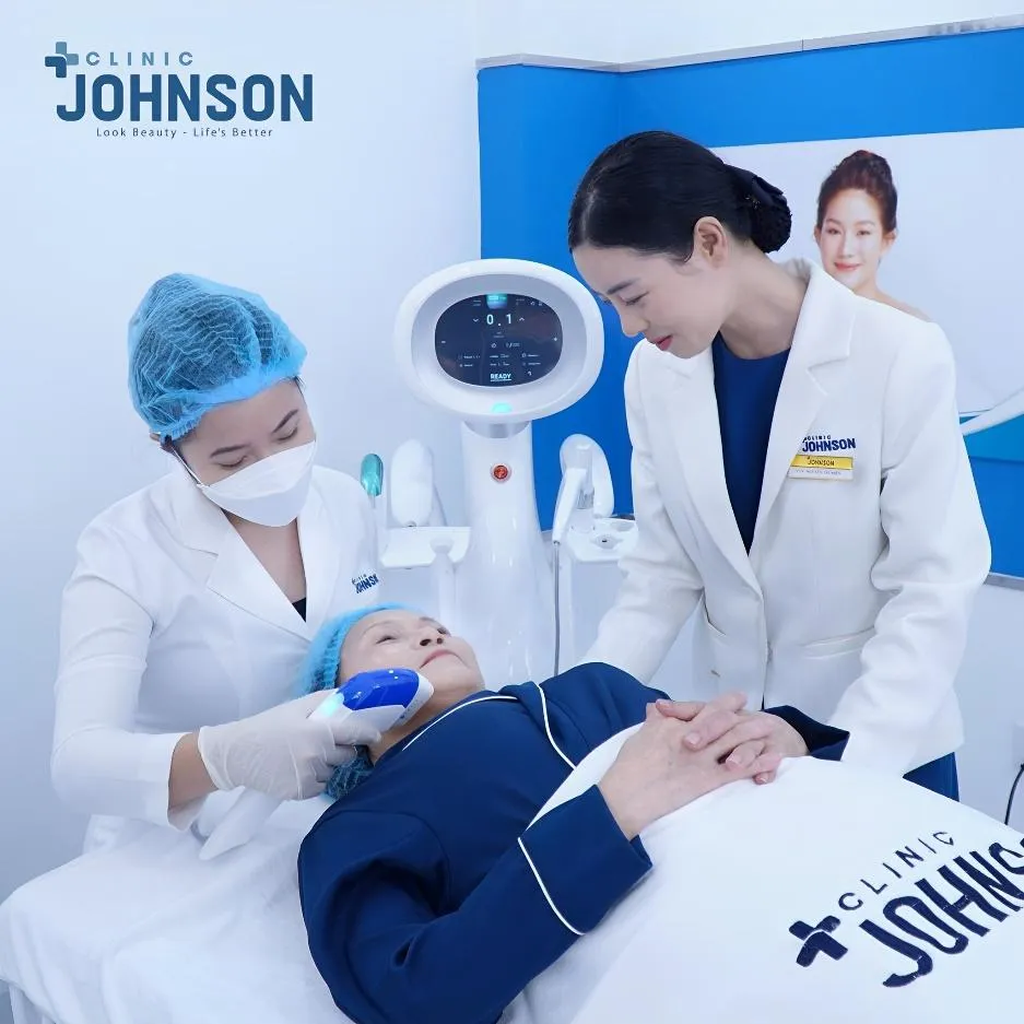 Viện Thẩm mỹ quốc tế Johnson Clinic - Đánh thức sắc đẹp Việt - Ảnh 2.