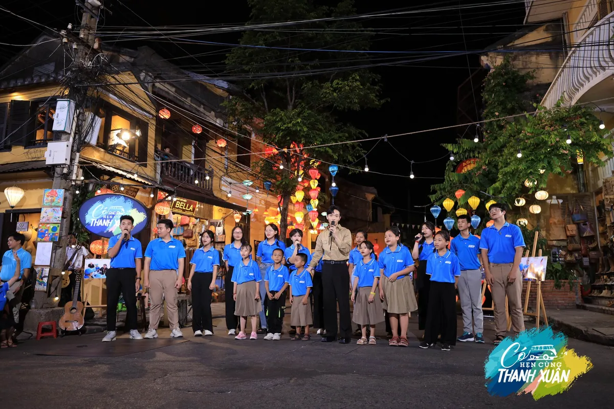 Có hẹn cùng thanh xuân - Niềm hy vọng: Hành trình “gieo” hy vọng của những hướng dẫn viên du lịch tuổi trung niên - Ảnh 8.