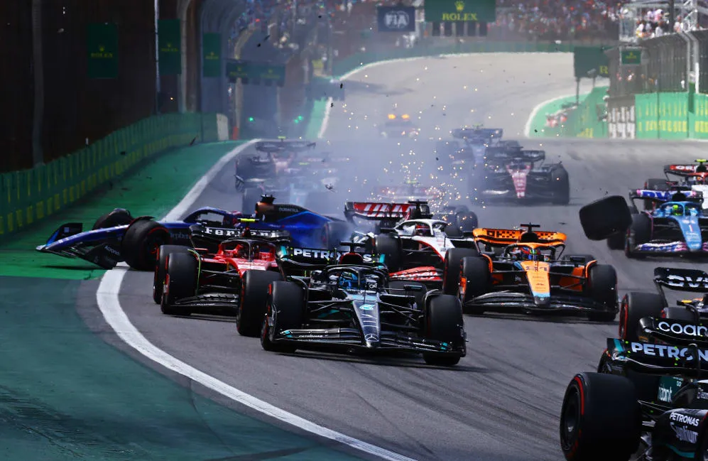 Đua xe F1 | Max Verstappen vô địch GP Sao Paulo - Ảnh 1. Đua xe F1 | Max Verstappen vô địch GP Sao Paulo - Ảnh 1.