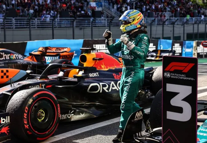 Đua xe F1 | Max Verstappen vô địch GP Sao Paulo - Ảnh 3. Đua xe F1 | Max Verstappen vô địch GP Sao Paulo - Ảnh 3.