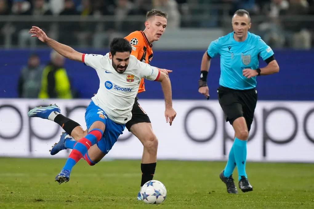 Kết quả UEFA Champions League 8/11: Barca và PSG thua sốc - Ảnh 3. Kết quả UEFA Champions League 8/11: Barca và PSG thua sốc - Ảnh 3.