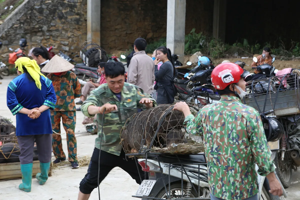 Muôn sắc màu tại chợ phiên San Thàng Lai Châu - Ảnh 7.