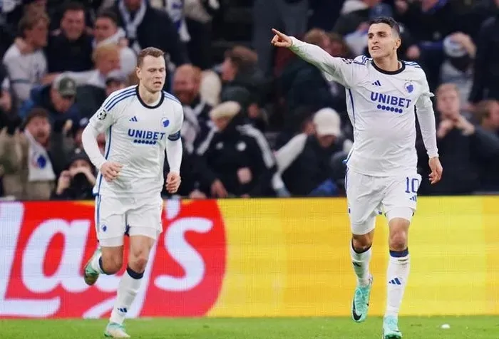 Kết quả UEFA Champions League 9/11: Arsenal giữ chắc ngôi đầu, MU thua... kịch tính - Ảnh 3. Kết quả UEFA Champions League 9/11: Arsenal giữ chắc ngôi đầu, MU thua... kịch tính - Ảnh 3.