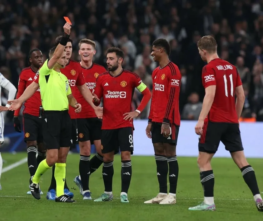 Kết quả UEFA Champions League 9/11: Arsenal giữ chắc ngôi đầu, MU thua... kịch tính - Ảnh 2. Kết quả UEFA Champions League 9/11: Arsenal giữ chắc ngôi đầu, MU thua... kịch tính - Ảnh 2.