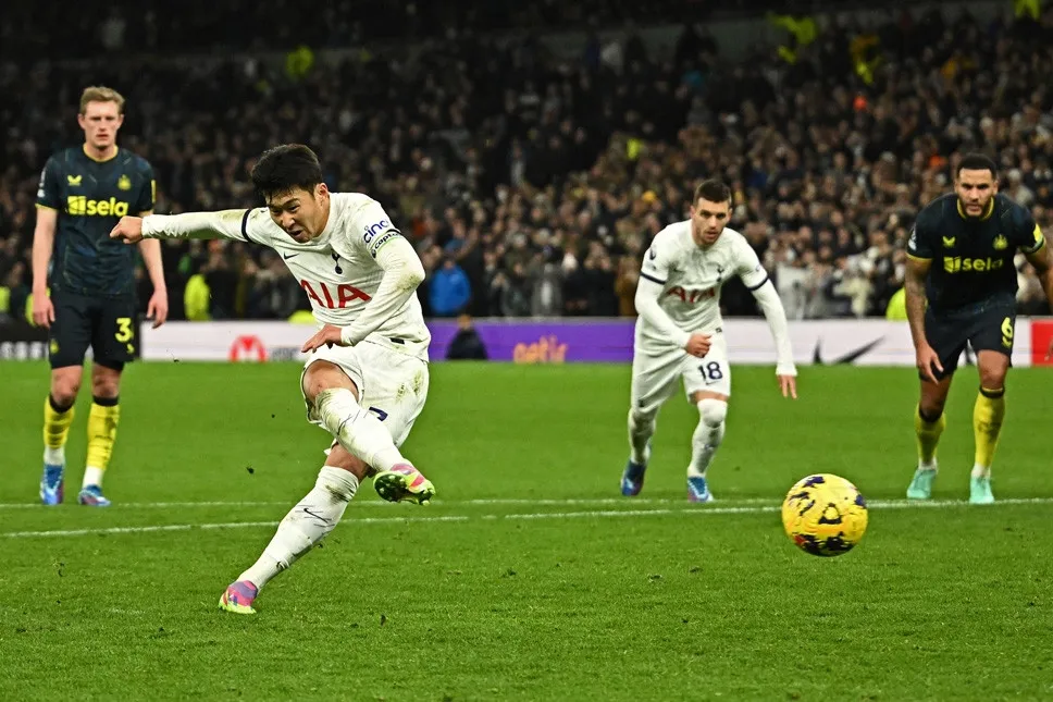 Son Heung Min có thể nghỉ thi đấu 6 trận, Tottenham lo sốt vó - Ảnh 1. Son Heung Min có thể nghỉ thi đấu 6 trận, Tottenham lo sốt vó - Ảnh 1.
