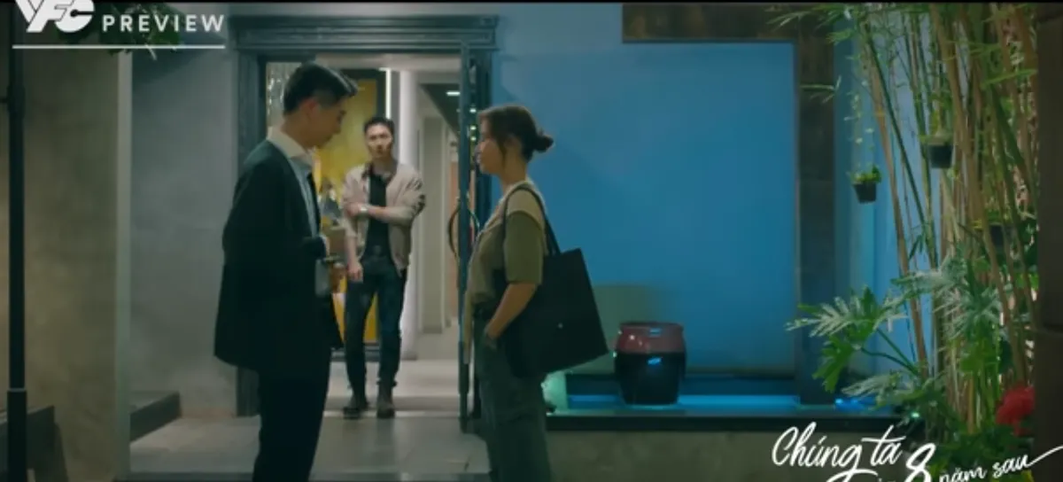 Chúng ta của 8 năm sau - Tập 17: Lần đầu gặp lại, Lâm sững người thấy Dương bên người đàn ông khác - Ảnh 3.