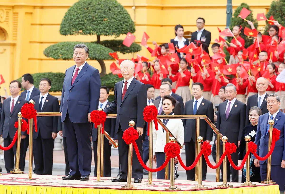 Toàn cảnh Lễ đón Tổng Bí thư, Chủ tịch nước Trung Quốc Tập Cận Bình thăm cấp Nhà nước tới Việt Nam - Ảnh 13.