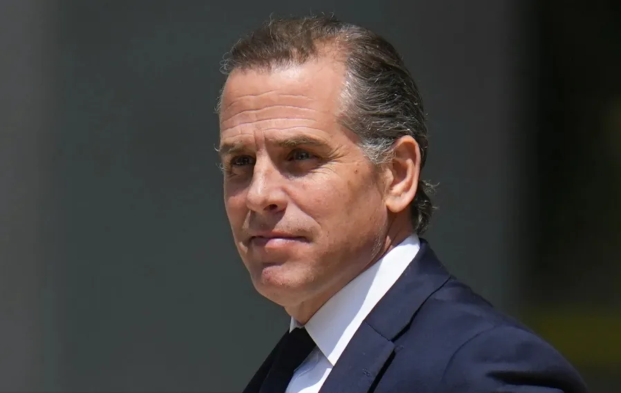 Hạ viện Mỹ cho ph&eacute;p điều tra luận tội Tổng thống Joe Biden - Ảnh 1.