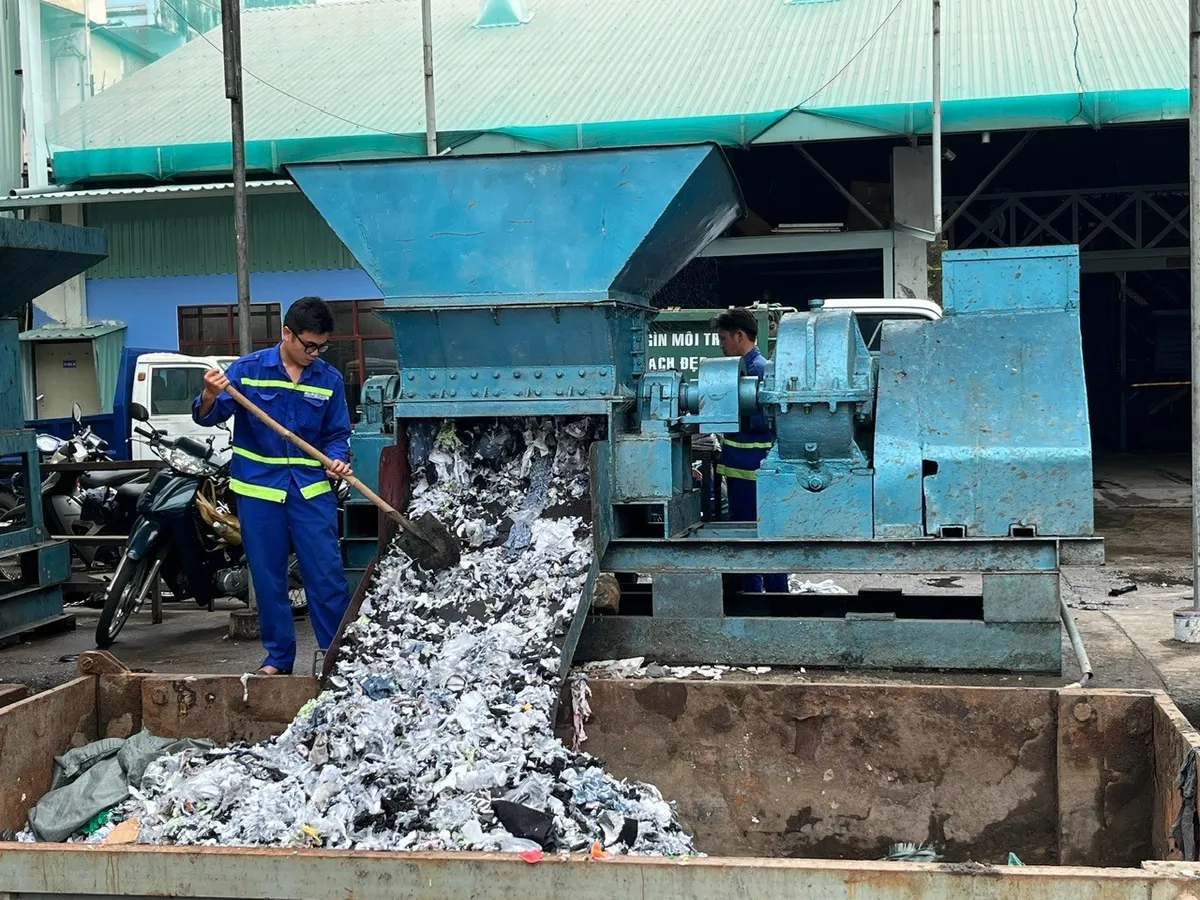 TP Hồ Chí Minh tiêu hủy lô hàng giả hơn nửa tỷ đồng - Ảnh 3.