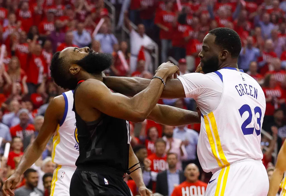 Golden State Warriors và vấn đề vô kỷ luật của Draymond Green - Ảnh 1. Golden State Warriors và vấn đề vô kỷ luật của Draymond Green - Ảnh 1.