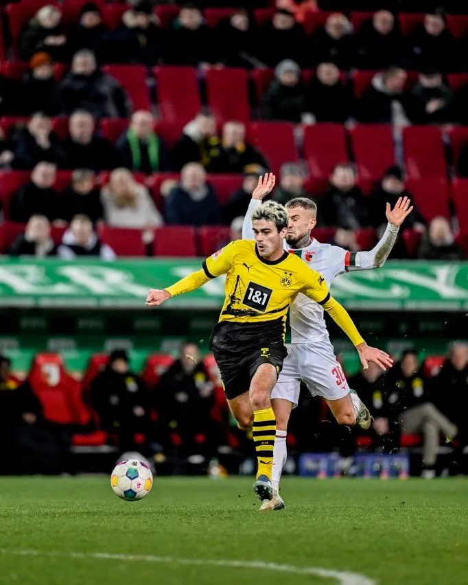 Bundesliga: Dortmund không thắng trận thứ 3 liên tiếp - Ảnh 1. Bundesliga: Dortmund không thắng trận thứ 3 liên tiếp - Ảnh 1.