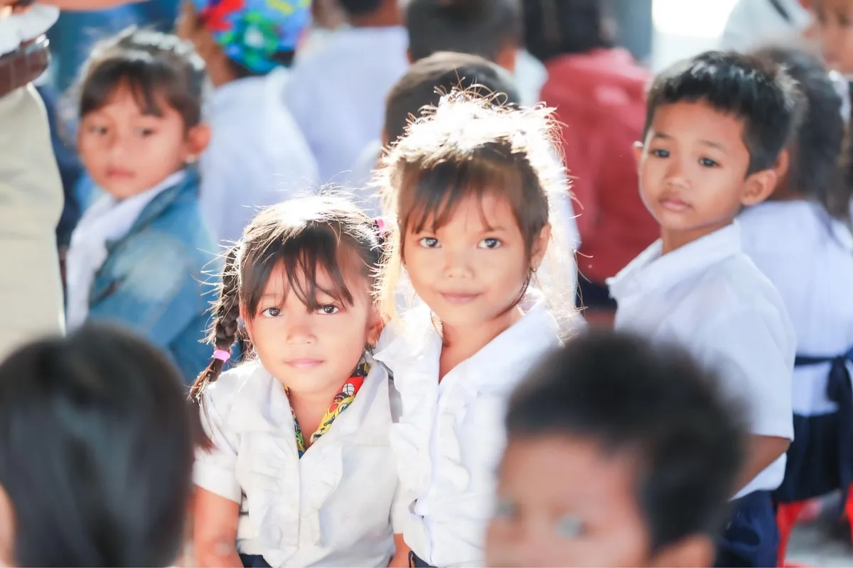 Kh&aacute;nh Ho&agrave;: Hưởng ứng ng&agrave;y hội chụp ảnh ch&acirc;n dung miễn ph&iacute; cho trẻ em v&ugrave;ng cao - Ảnh 11.