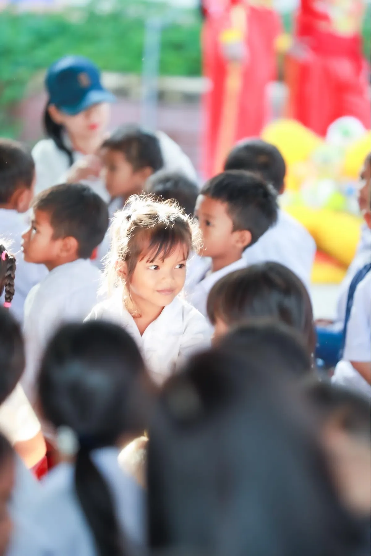 Kh&aacute;nh Ho&agrave;: Hưởng ứng ng&agrave;y hội chụp ảnh ch&acirc;n dung miễn ph&iacute; cho trẻ em v&ugrave;ng cao - Ảnh 10.