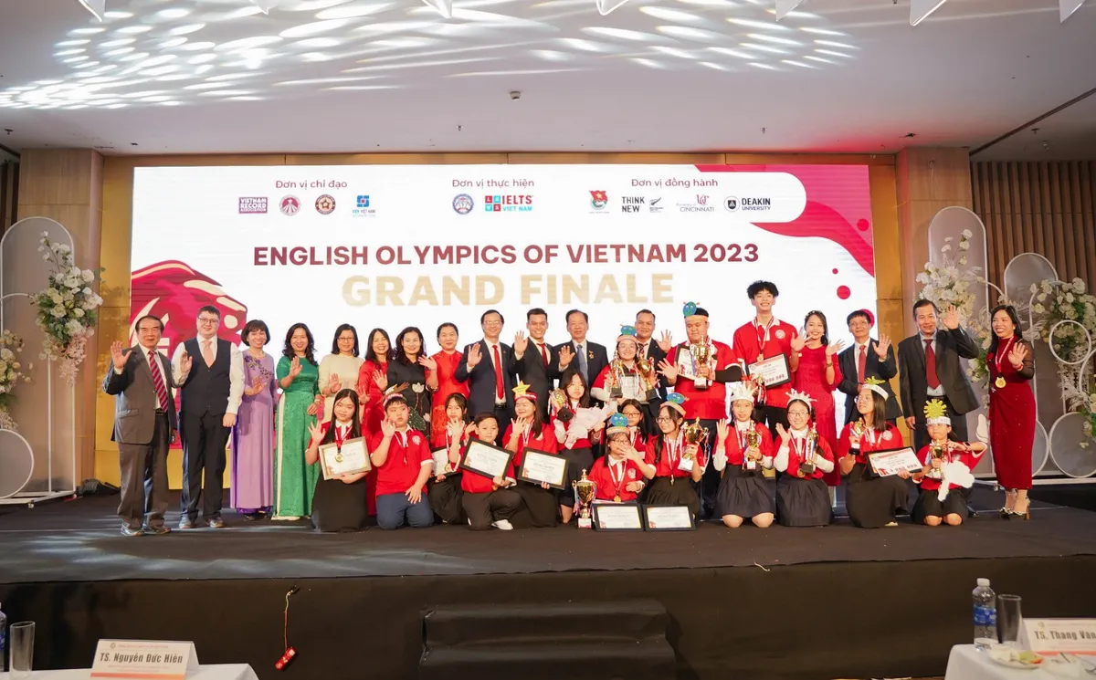 20 th&iacute; sinh tham gia chung kết miền Bắc cuộc thi Olympic tiếng Anh - EOV 2023 - Ảnh 3.