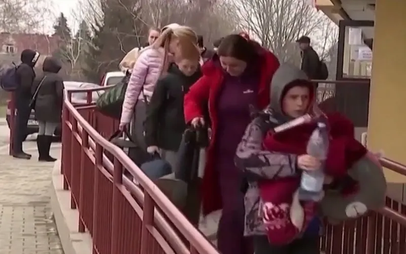 Di cư l&agrave; động lực của ph&aacute;t triển kinh tế - x&atilde; hội thế giới - Ảnh 3.