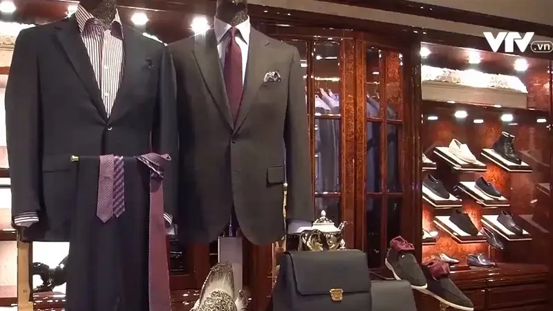 B&ugrave;ng nổ thị trường qu&agrave; xa xỉ m&ugrave;a lễ hội - Ảnh 2.